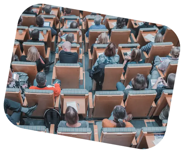 Image represents an alumni event that can be organised on VeryConnect's alumni management software.